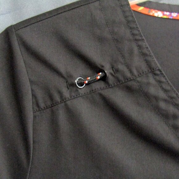 Koi Stretch Black Scrub Top Womens Size M 5 Pocket V Neck Nurse Vet Tech CNA Lab - Picture 6 of 13